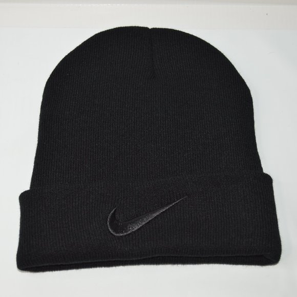 nike swoosh beanie black